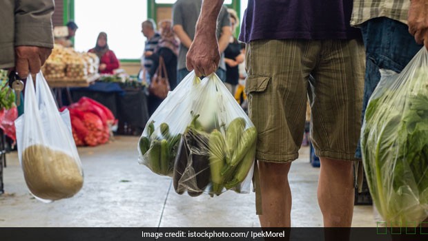 将你的蔬菜储存在塑料袋里？这就是为什么你需要停止
